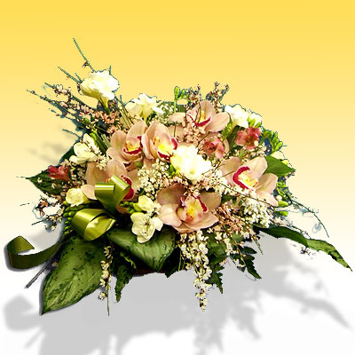 Composizione di fiori per lutto