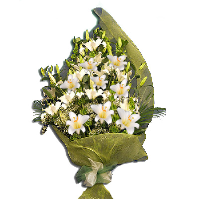 Mazzo di lilium bianchi per onomastico